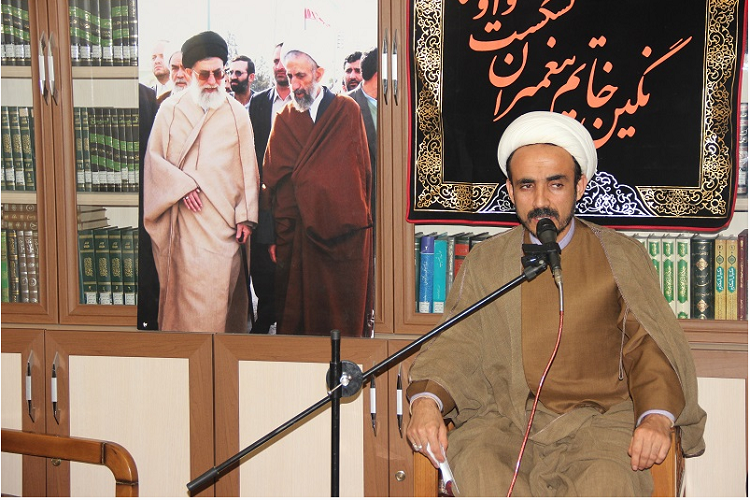 گناهان انسان را تا وادی كفر و بی&zwnj;دینی پيش می&zwnj;برد