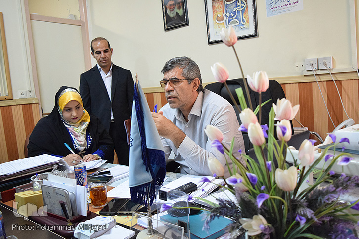 نشست خبری رئیس بیمارستان شهدای عشایر خرم&lrm;آباد با اصحاب رسانه