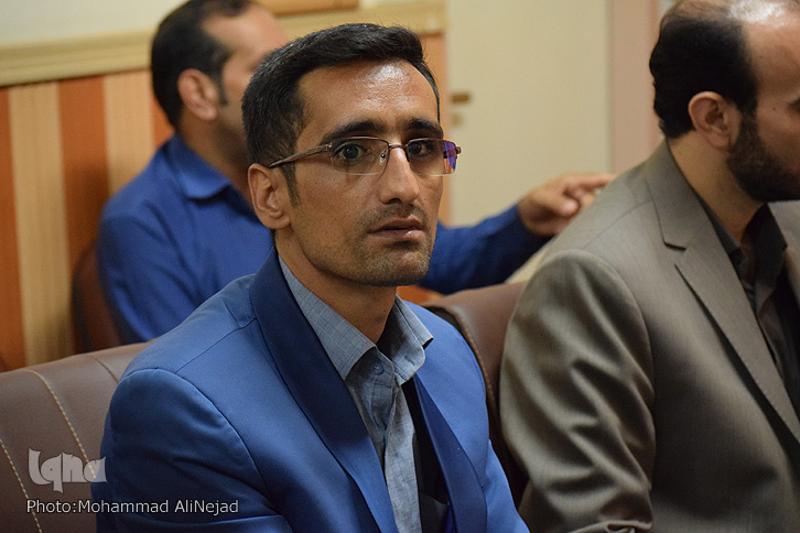 نشست خبری رئیس بیمارستان شهدای عشایر خرم&lrm;آباد با اصحاب رسانه