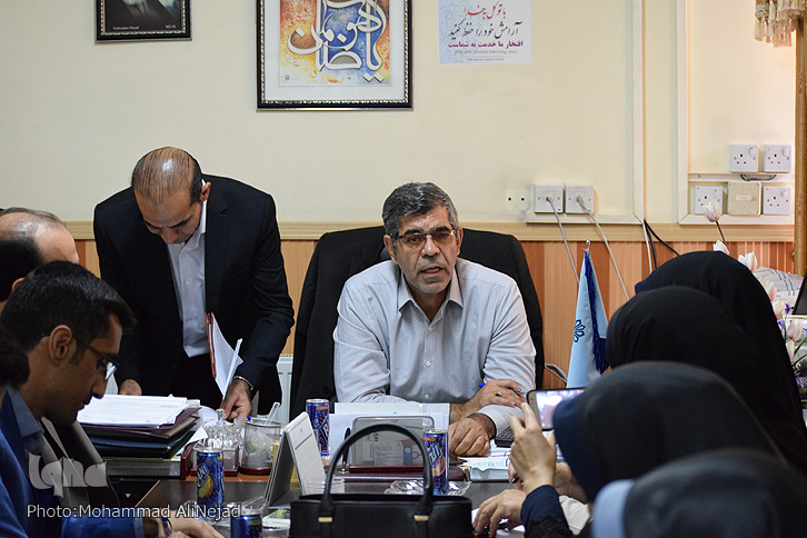 نشست خبری رئیس بیمارستان شهدای عشایر خرم&lrm;آباد با اصحاب رسانه