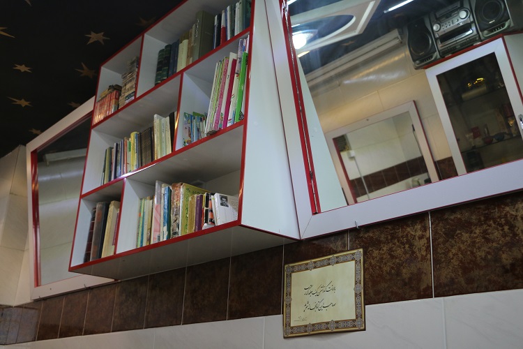از آرایشگری تا مثنوی عشق از آرایشگری تا مثنوی عشق