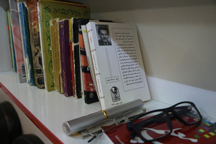 از آرایشگری تا مثنوی عشق از آرایشگری تا مثنوی عشق