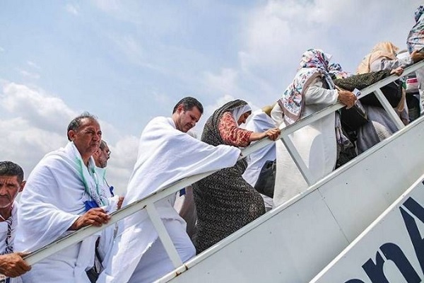 زائران حج تمتع ۹۷باید عوارض خروج از کشور را به صورت الکترونیکی پرداخت کنند