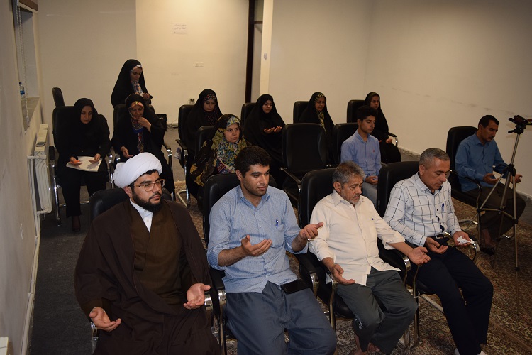 گزارش تصویری برگزاری محفل انس با قرآن ویژه مدیران موسسات قرآنی در مریوان گزارش تصویری برگزاری محفل انس با قرآن ویژه مدیران موسسات قرآنی در مریوان
