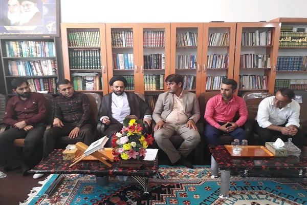 آمادگی برای استقبال از پرچم و خدام امام رضا(ص) در چرام