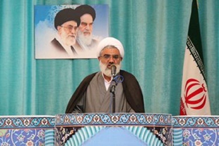 قرآن را با عمل به آموزههای دینی کاربردی کنیم قرآن را با عمل به آموزههای دینی کاربردی کنیم