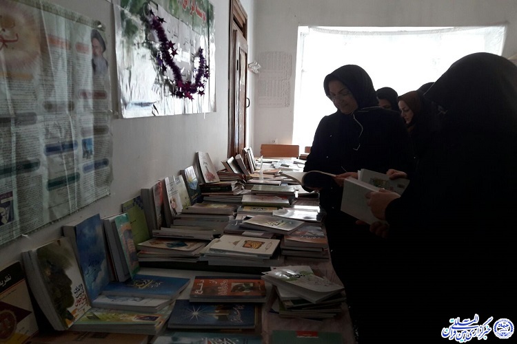 برپایی نمایشگاه کتاب در مؤسسه قرآنی اباصالح(عج) شهر کرمانشاه