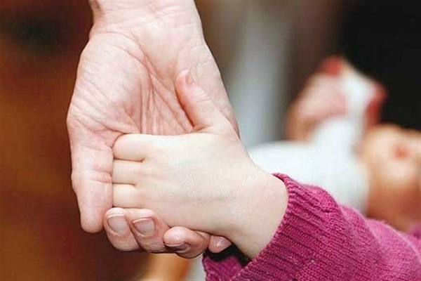 160 خانواده همدانی در صف انتظار دریافت فرزند 160 خانواده همدانی در صف انتظار دریافت فرزند