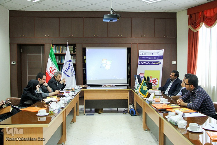 بین راهکارهای علمی و دینی در حوزه روانشناسی و جامعه شناسی تناقضی وجود ندارد