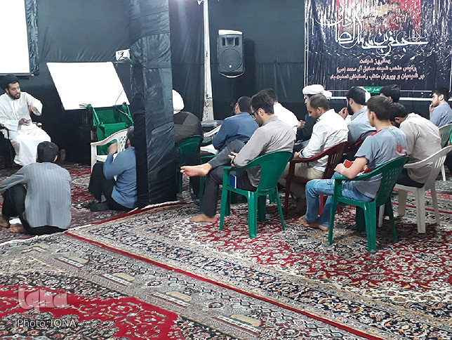 برگزاری دوره آموزشی &laquo;مبانی عقلانی ولایت فقیه&raquo; در خرم&zwnj;آباد + عکس