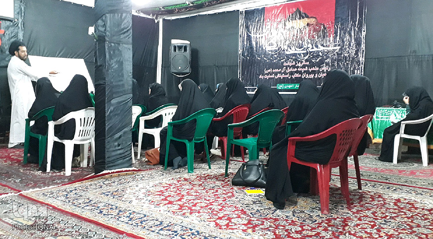 برگزاری دوره آموزشی &laquo;مبانی عقلانی ولایت فقیه&raquo; در خرم&zwnj;آباد + عکس