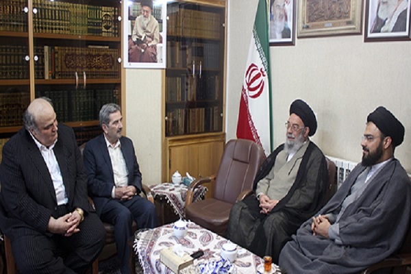 ابرقدرت‌ها حافظ منافع هیچ کدام از پیروان ادیان الهی نیستند
