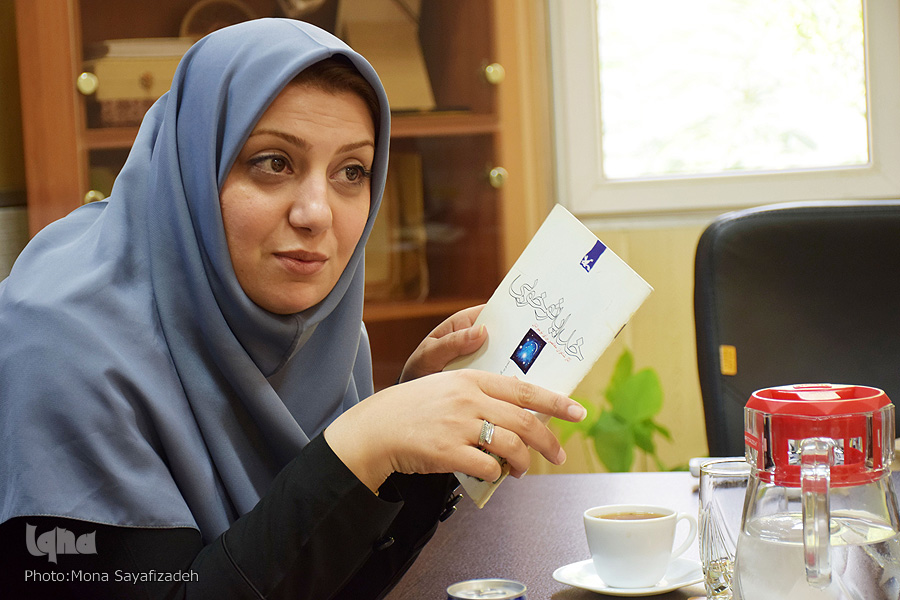 مستقیم گویی، تکرار و کلیشه پردازی؛ سه آسیب عمده ادبیات دینی کودک و نوجوان/کودکان آثار تأثیرگذار را می خوانند (آماده) مستقیم گویی، تکرار و کلیشه پردازی؛ سه آسیب عمده ادبیات دینی کودک و نوجوان/کودکان آثار تأثیرگذار را می خوانند (آماده)