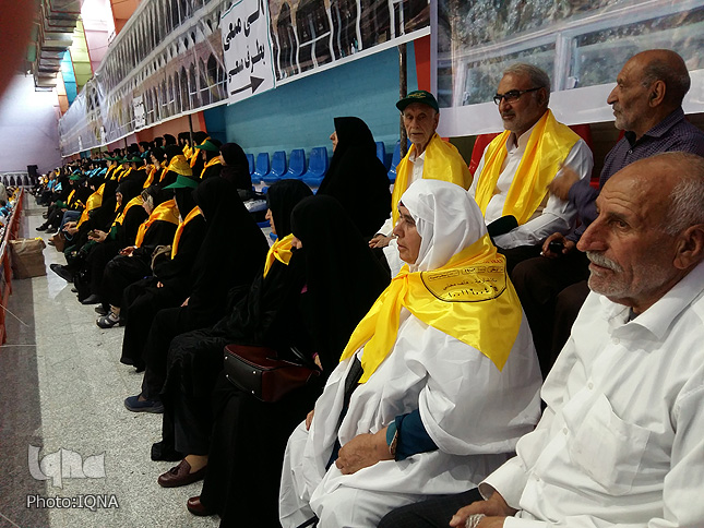 برگزاری همایش زائرین حج تمتع لرستان + عکس