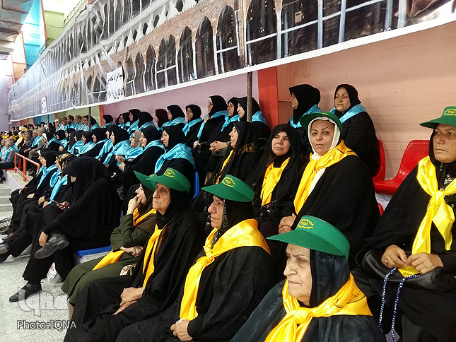 برگزاری همایش زائرین حج تمتع لرستان + عکس