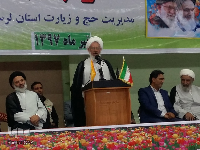 برگزاری همایش زائرین حج تمتع لرستان + عکس