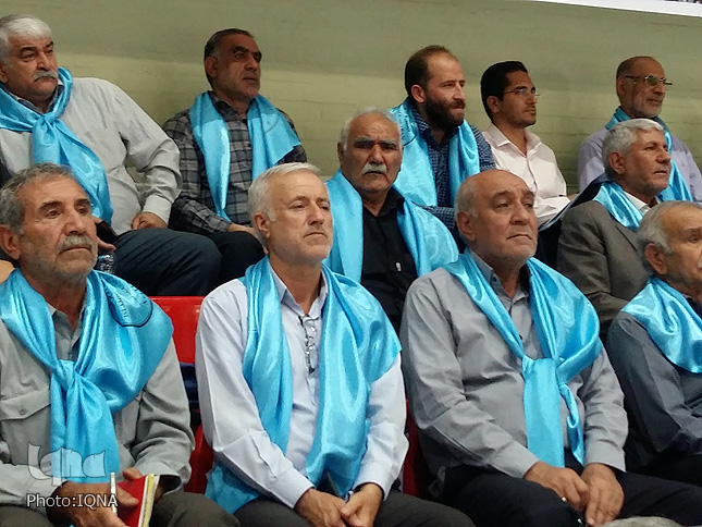 برگزاری همایش زائرین حج تمتع لرستان + عکس
