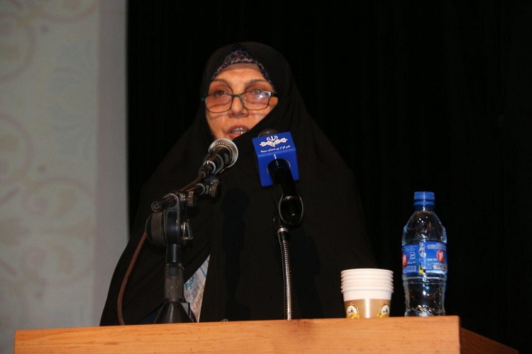 حجاب بر مبنای عفت باید در جامعه تجلی یابد