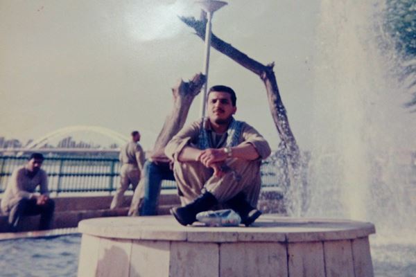 پنجشنبه//مربی قرآنی که به همراه دانش&zwnj;آموزانش در صف اول جبهه حاضر شد