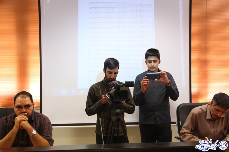 گزارش تصویری نشست خبری جشنواره زیرسایه خورشید در یزد گزارش تصویری نشست خبری جشنواره زیرسایه خورشید در یزد