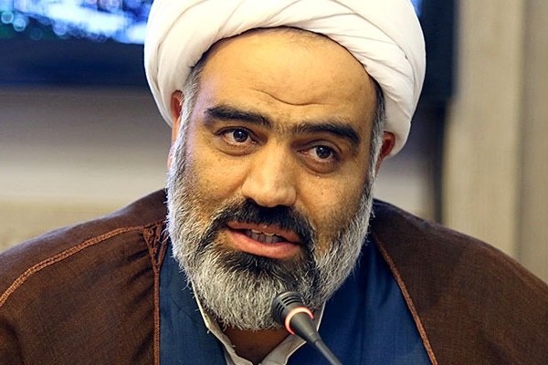 خودباوری، راهکار مصون ماندن از تهدیدات بیرونی