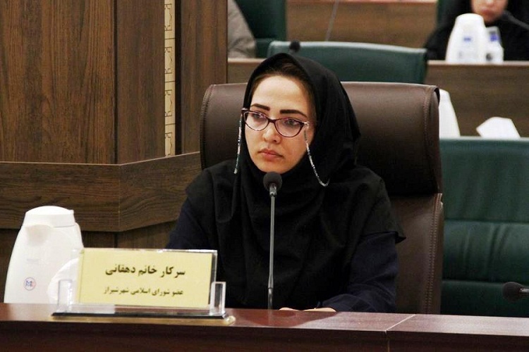 استقرار خطوط مینی&zwnj;بوس ویژه گردشگران و زائران هوایی در فرودگاه شیراز