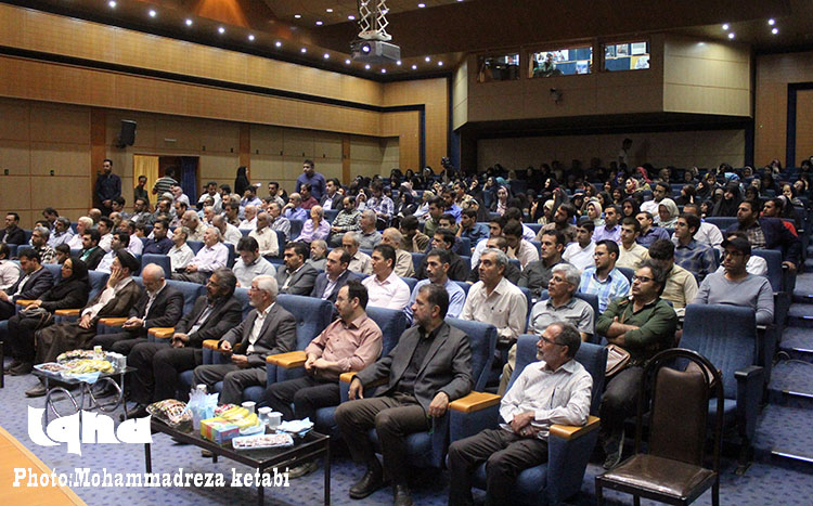 تجلیل از فعالان قرآنی همدان