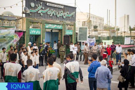 اجرای گروه سرود حضرت رضا(ع) در آستان امامزاده سیدمظفر(ع)