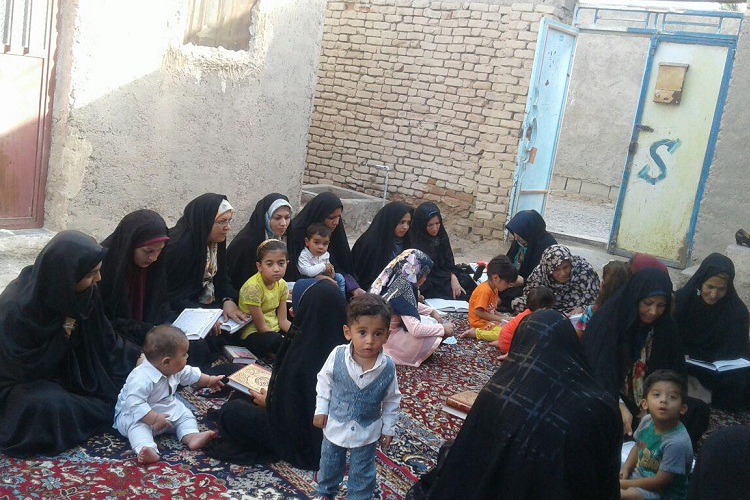 برپایی کلاس آموزش قرآن زیر سقف آسمان