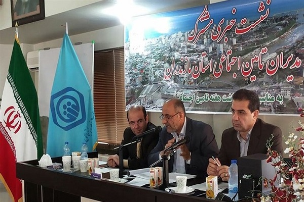 4000 نفر بازنشسته به مشهد مقدس اعزام شدند 4000 نفر بازنشسته به مشهد مقدس اعزام شدند