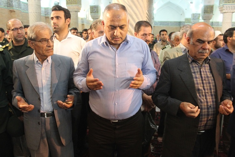 برگزاری مراسم ترحیم جانباختگان اتوبوس مسافربری سنندج