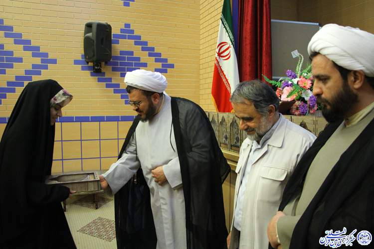 گزارش تصویری تجلیل از برگزیدگان مسابقات قرآن کریم در یزد