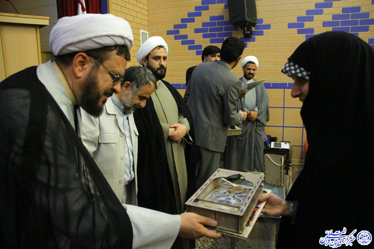 گزارش تصویری تجلیل از برگزیدگان مسابقات قرآن کریم در یزد