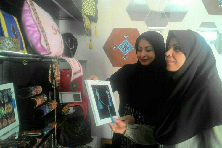 صنایع دستی؛ امیدی برای خودکفایی زنان سیستان&zwnj;وبلوچستانی