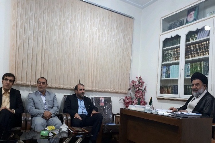 برگزاری جلسه هماهنگی برنامههای دهه امامت و ولایت در لرستان برگزاری جلسه هماهنگی برنامههای دهه امامت و ولایت در لرستان