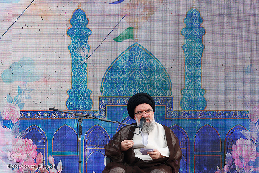 امامزادگان مبلغان خاموش دین هستند/ زیارت؛ ادای اجر رسالت