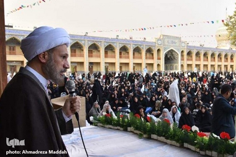 نگاه فرهنگی و ساختار فیزیكی در شیراز باید متناسب با جایگاه سومین حرم اهل بیت(ع) باشد