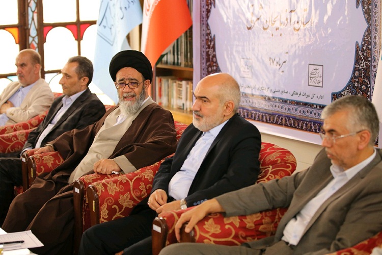فرهنگ کار جمعی مورد توجه قرار گیرد