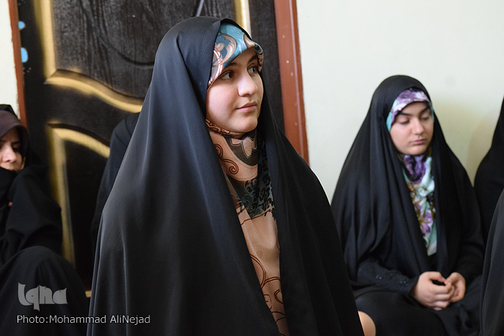 گزارش تصویری مراسم تجلیل از دانشآموزان برگزیده مسابقات قرآنی لرستان گزارش تصویری مراسم تجلیل از دانشآموزان برگزیده مسابقات قرآنی لرستان