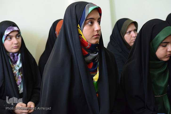 گزارش تصویری مراسم تجلیل از دانشآموزان برگزیده مسابقات قرآنی لرستان گزارش تصویری مراسم تجلیل از دانشآموزان برگزیده مسابقات قرآنی لرستان