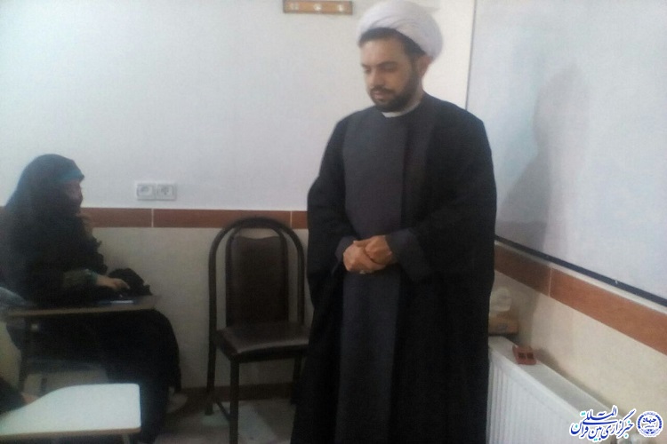 آزمون ورودی دوره تربیت معلم قرآن کریم در کنگاور برگزار شد