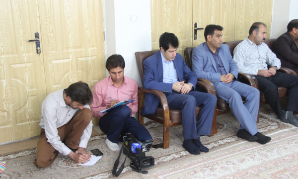 دیدار کارکنان دادگستری کوهدشت با امام جمعه شهرستان + عکس