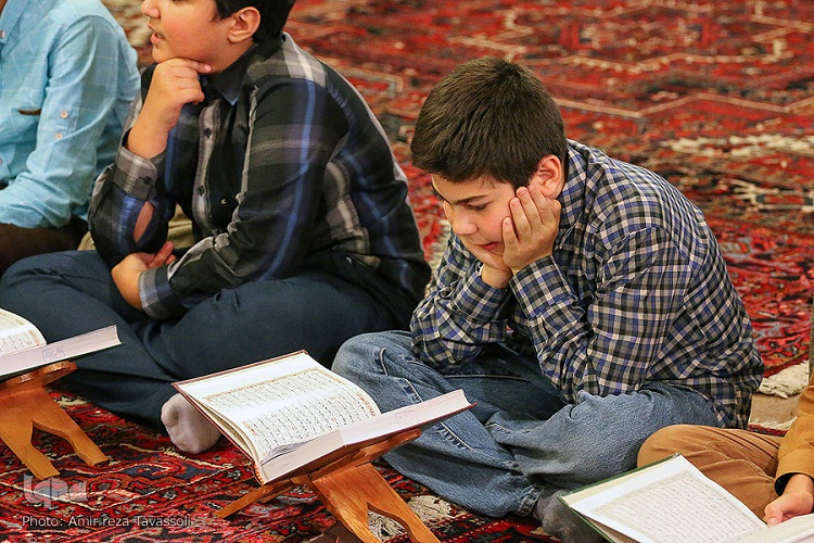 آموزش 150 قرآن آموز در مؤسسه قرآنی ریحانه النبی(ص) مرند آموزش 150 قرآن آموز در مؤسسه قرآنی ریحانه النبی(ص) مرند