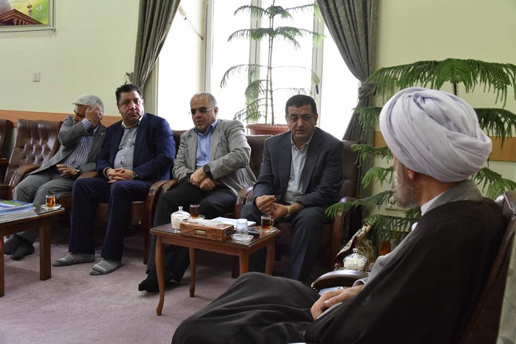 نمایندگان فارس در مجلس دغدغه اقتصادی ندارند/ راه&zwnj;اندازی مرکز آینده&zwnj;پژوهی در اتاق بازرگانی شیراز