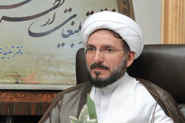 تبلیغ صحیح دین در گروه خودسازی و جامعه شناسی مبلغ است
