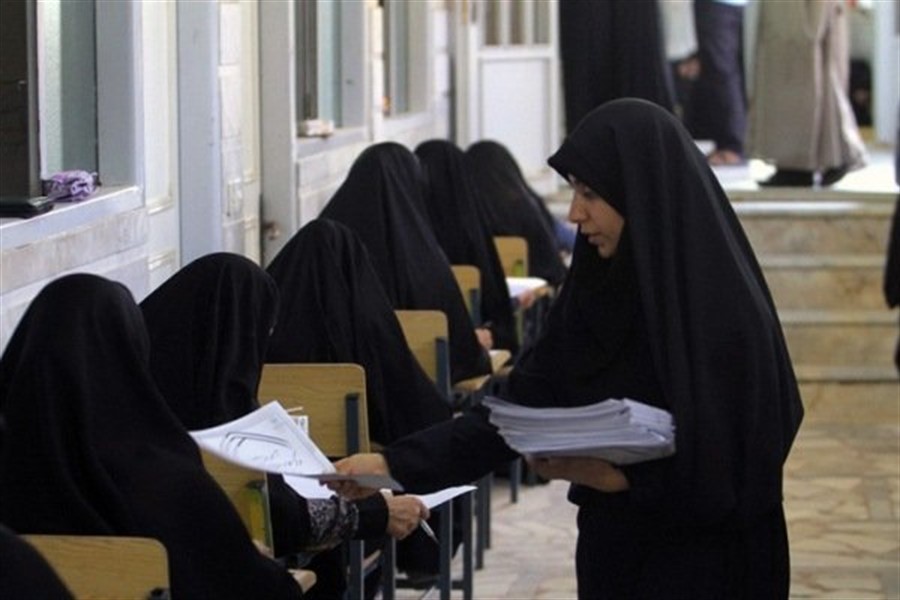 برگزاری مصاحبه علمی داوطلبان سطح 3 مدارس علمیه بانوان خوزستان