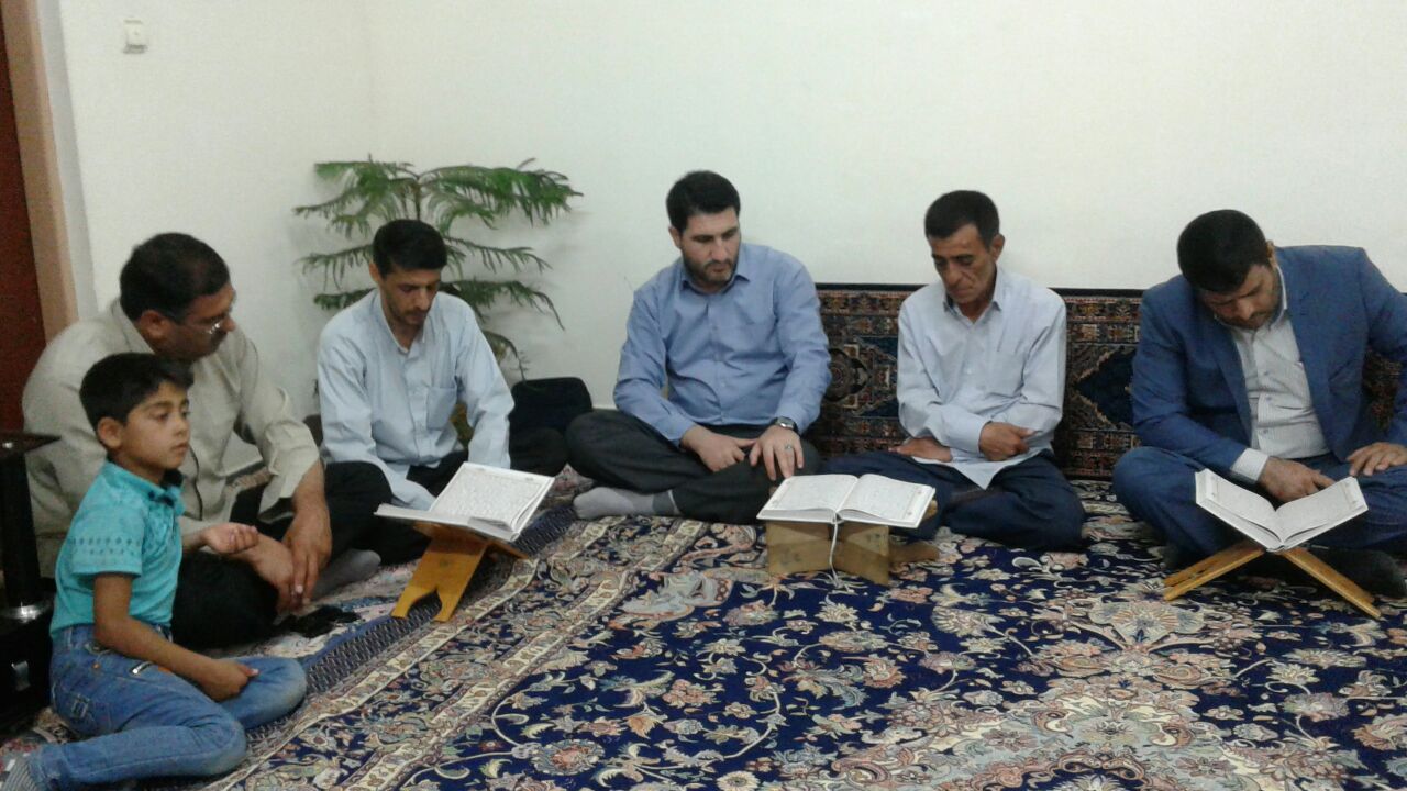 جلسه قرآن در مؤسسه آل یاسین سجاس برگزار شد جلسه قرآن در مؤسسه آل یاسین سجاس برگزار شد