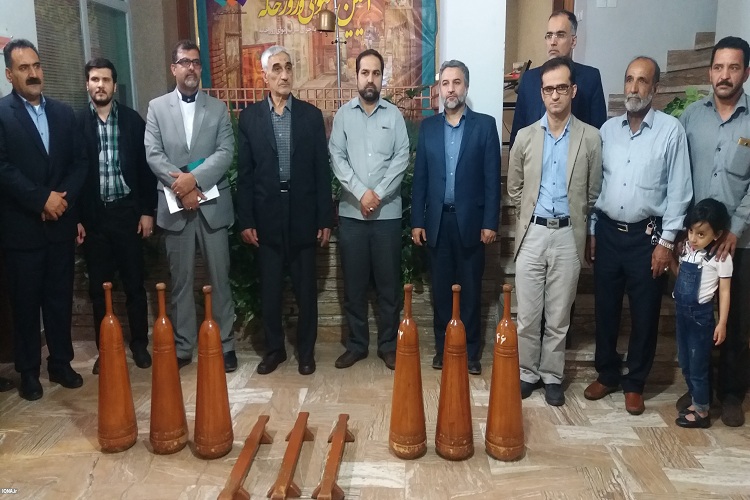 برچیده شدن فرهنگ گلریزان در زورخانه&zwnj;ها/ در ورزش باستانی حرف اول را ادب می&zwnj;زند