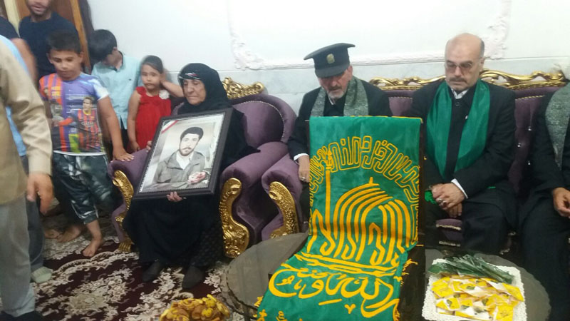 دیدار خُدام حرم رضوی با خانواده شهدای لرستانی