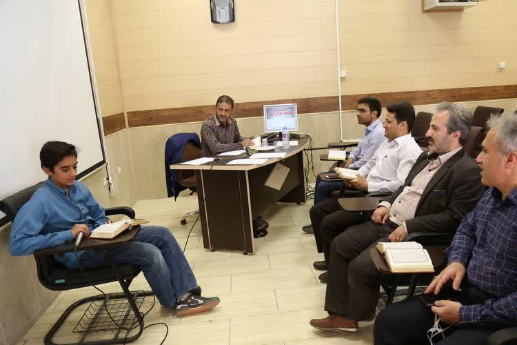 برگزاری مسابقات قرآن کارکنان و خانواده همکار توزیع برق یزد
